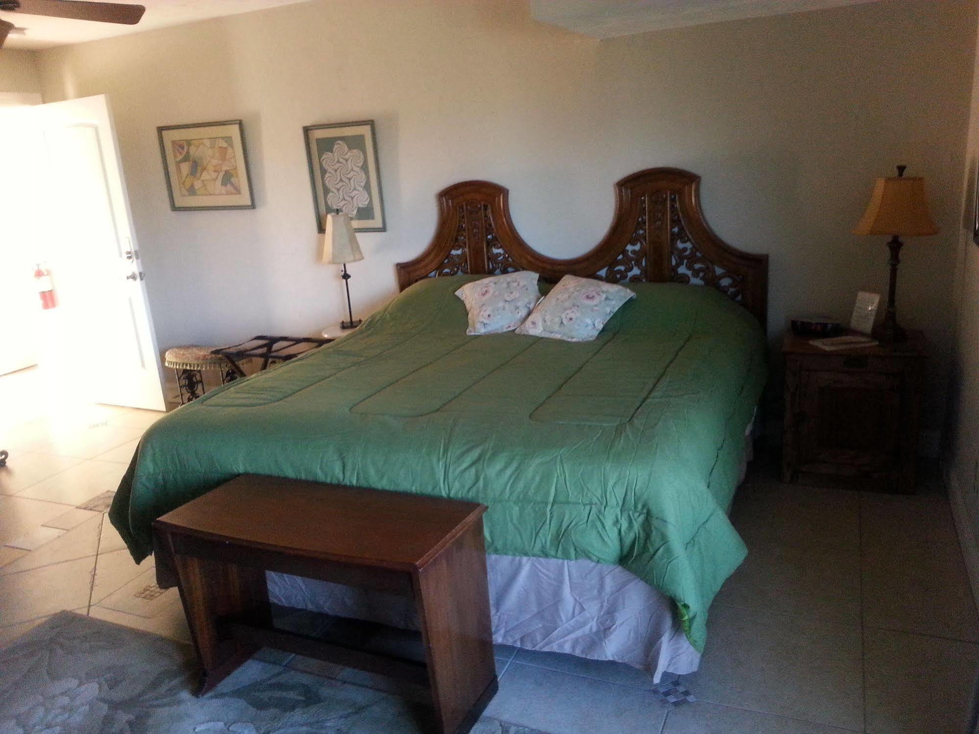 Yosemite Sierra View Bed & Breakfast Окхерст Экстерьер фото