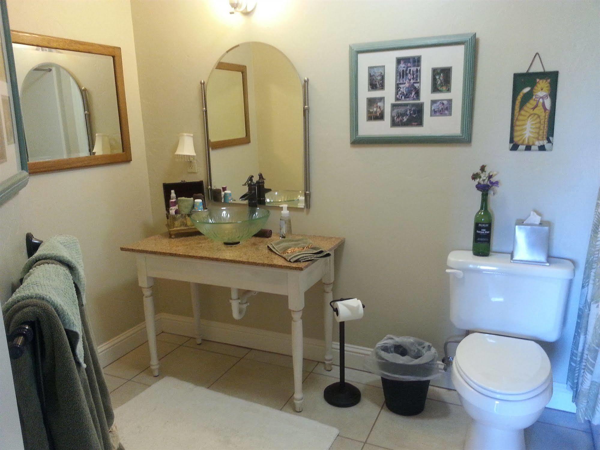 Yosemite Sierra View Bed & Breakfast Окхерст Экстерьер фото